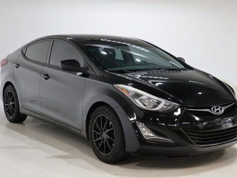 Used 2014 Hyundai Elantra SE w/ Option Group 02 image 1