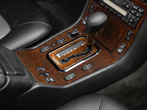 Used 1995 Mercedes-Benz S 600 Coupe image 32