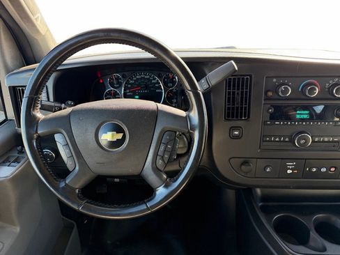 Used 2020 Chevrolet Express 3500 w/ Driver Convenience Package image 14