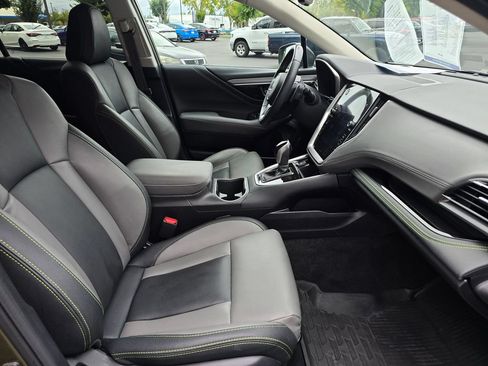 Used 2023 Subaru Outback Onyx Edition AWD/4WD image 6