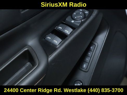 Used 2023 Chevrolet Equinox Premier image 17