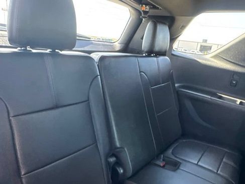 Used 2023 Chevrolet Traverse RS w/ LPO, Floor Liner Package AWD/4WD image 22