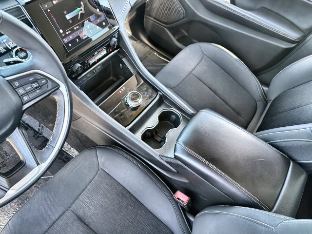 Used 2024 Jeep Grand Cherokee Laredo RWD image 20