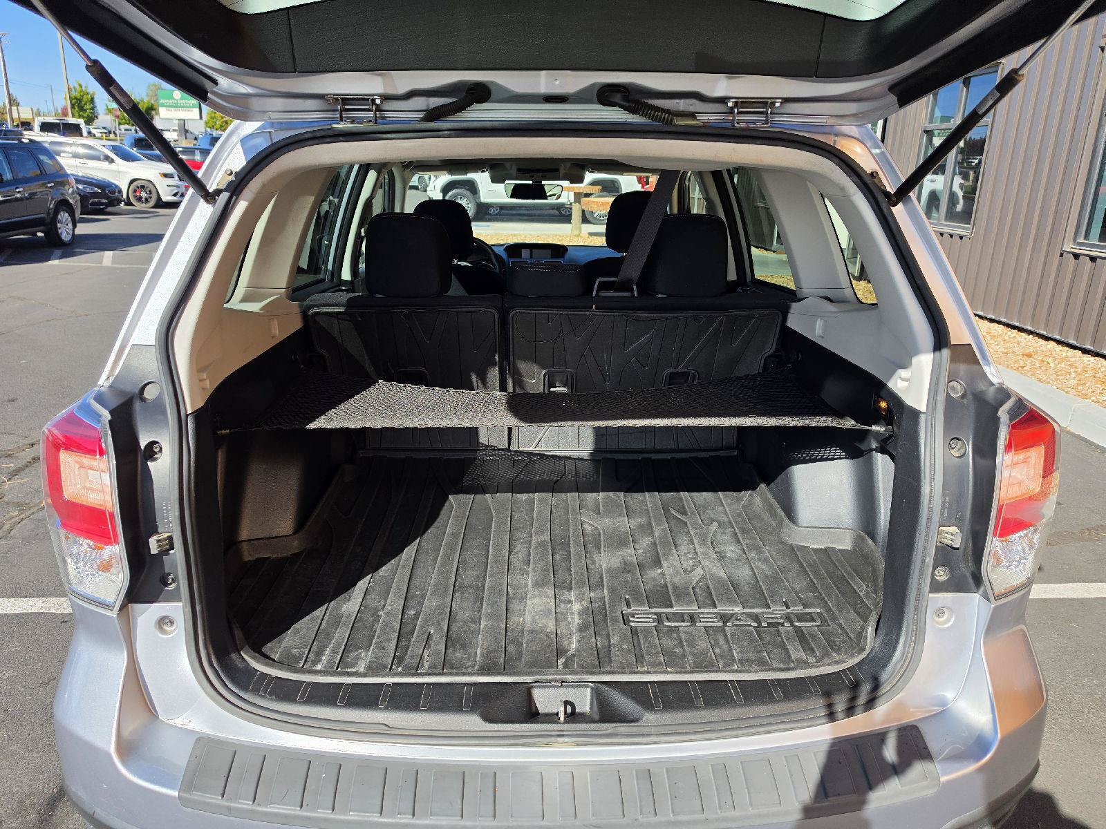 Used 2017 Subaru Forester 2.5i Premium AWD/4WD image 5