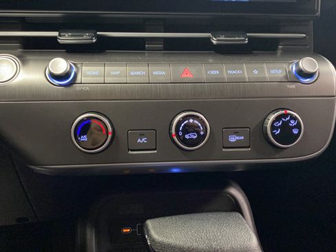 New 2026 Hyundai Kona SE AWD/4WD image 17
