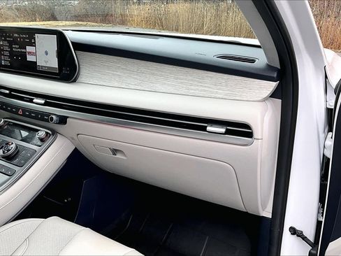 Used 2024 Hyundai Palisade Calligraphy image 19