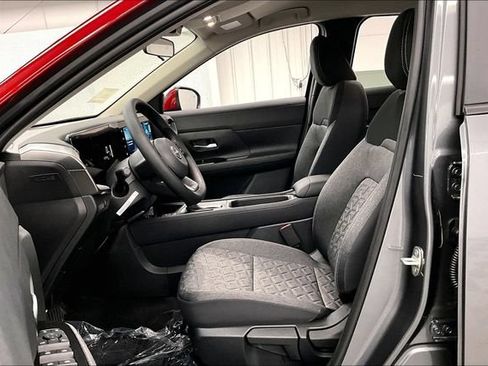 New 2026 Nissan Kicks SV w/ Cold Weather Package FWD image 10