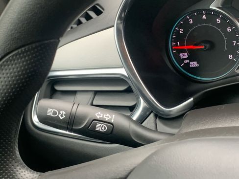 Certified 2022 Chevrolet Equinox LS w/ LS Convenience Package image 19