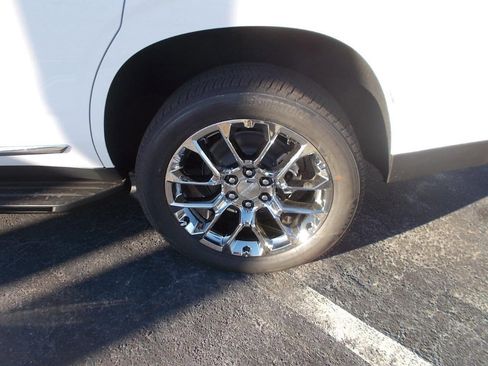 New 2026 GMC Yukon Elevation image 9