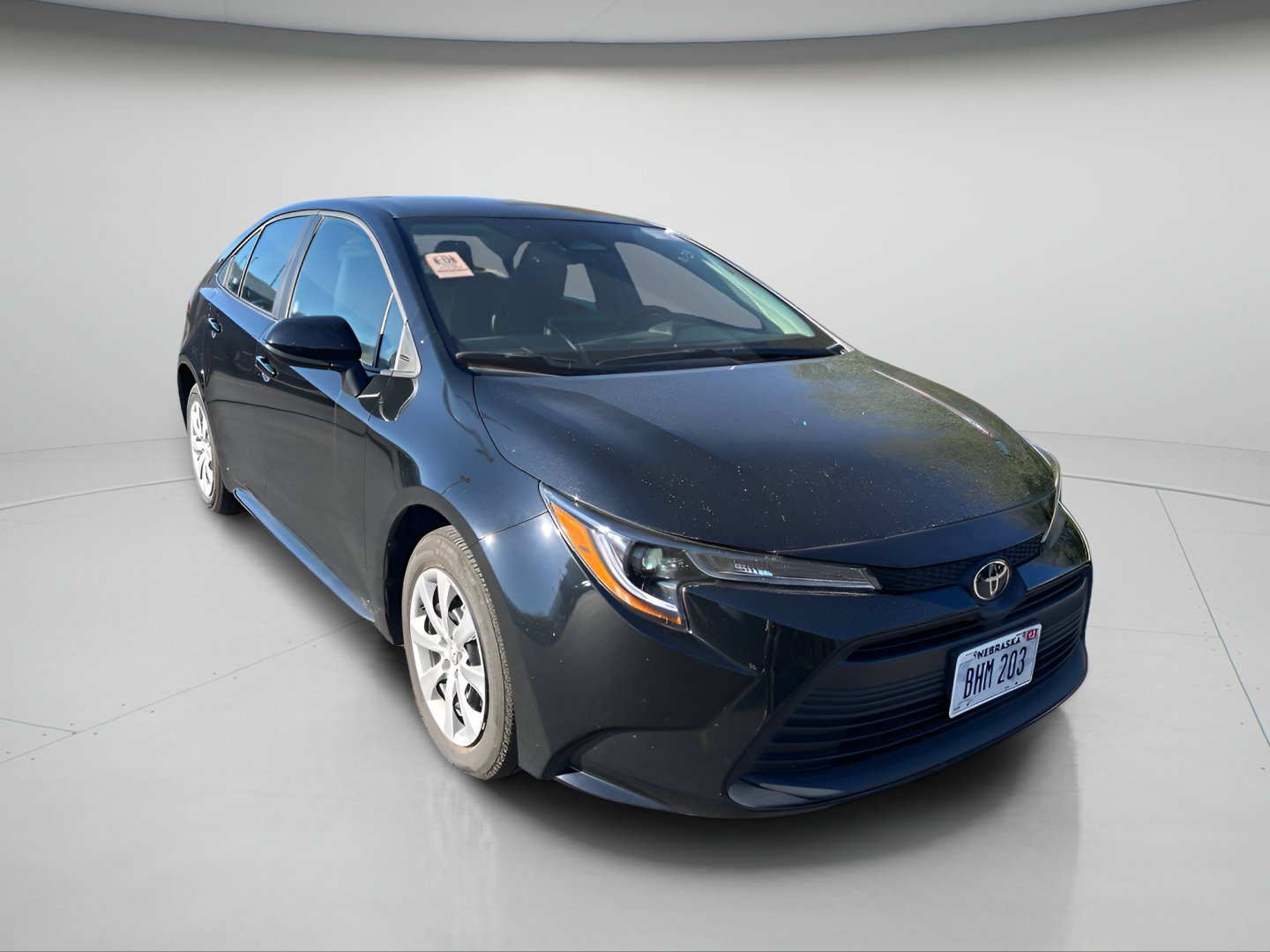 Used 2026 Toyota Corolla LE FWD image 3