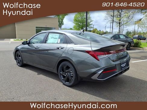 New 2026 Hyundai Elantra SEL Sport Premium FWD image 3