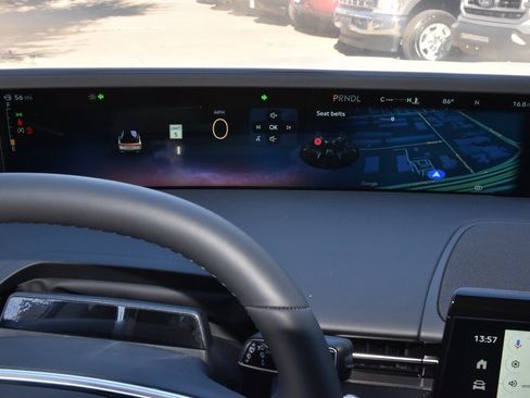 New 2026 Lincoln Nautilus Premier w/ Equipment Group 102A image 25