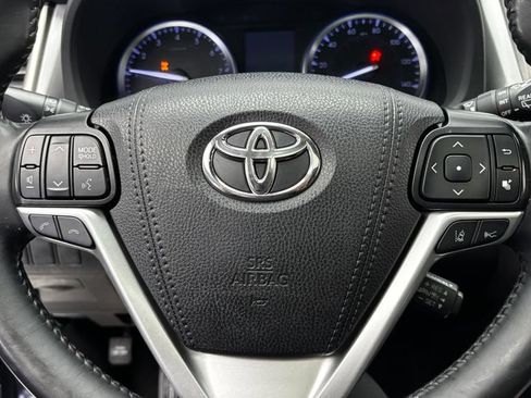 Used 2019 Toyota Highlander XLE w/ Protection Package #3 AWD/4WD image 20
