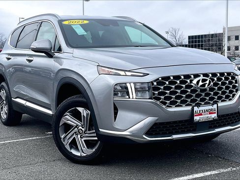 Used 2022 Hyundai Santa Fe SEL w/ Convenience Package image 2