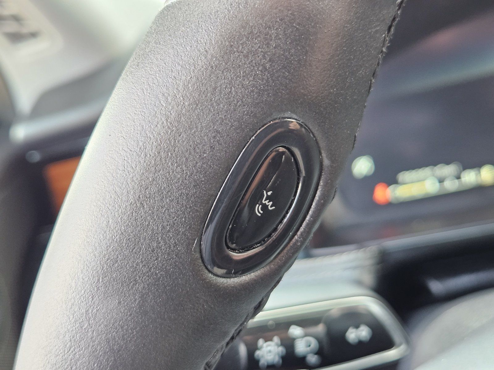 Used 2021 Lincoln Corsair Reserve FWD image 28
