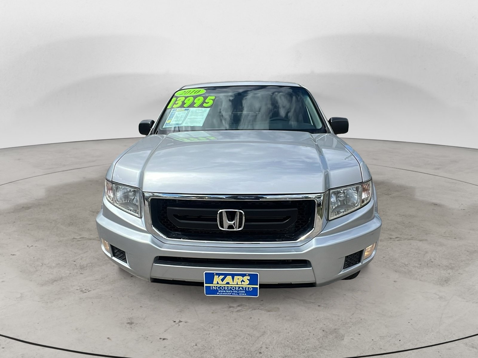 Used 2010 Honda Ridgeline RT image 2