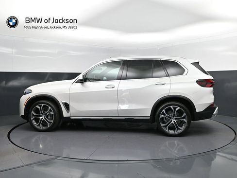 New 2026 BMW X5 sDrive40i RWD image 4