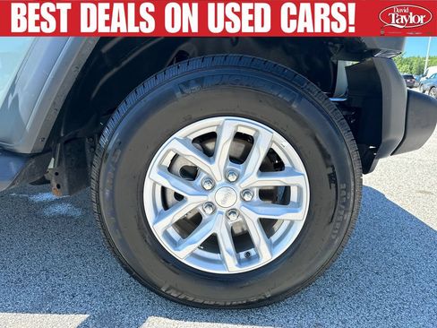 Used 2023 Jeep Wrangler Sport AWD/4WD image 30
