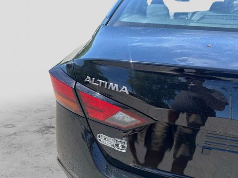 Certified 2024 Nissan Altima 2.5 SV AWD/4WD image 5