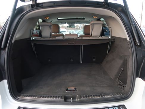 Used 2015 Mercedes-Benz ML 250 BlueTEC 4MATIC w/ Premium 1 Package image 40