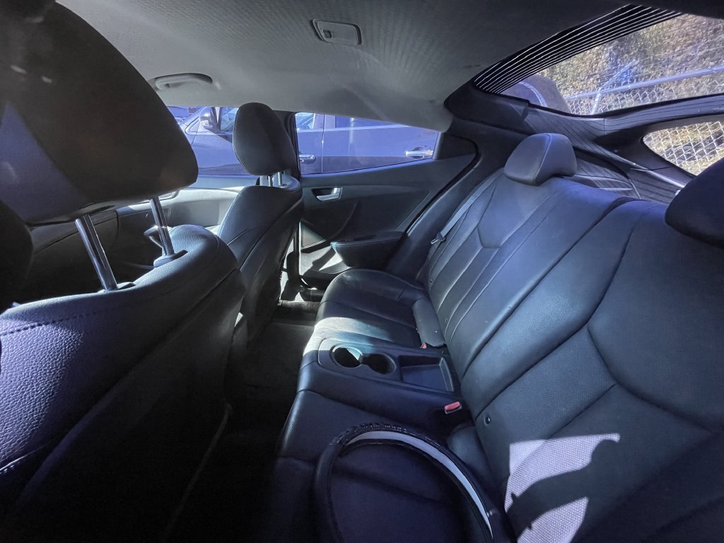 Used 2013 Hyundai Veloster Turbo FWD image 6