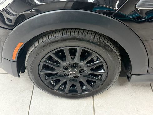 Used 2021 MINI Cooper 4-Door Hardtop image 34