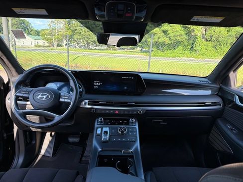 Certified 2025 Hyundai Palisade Calligraphy AWD/4WD image 13