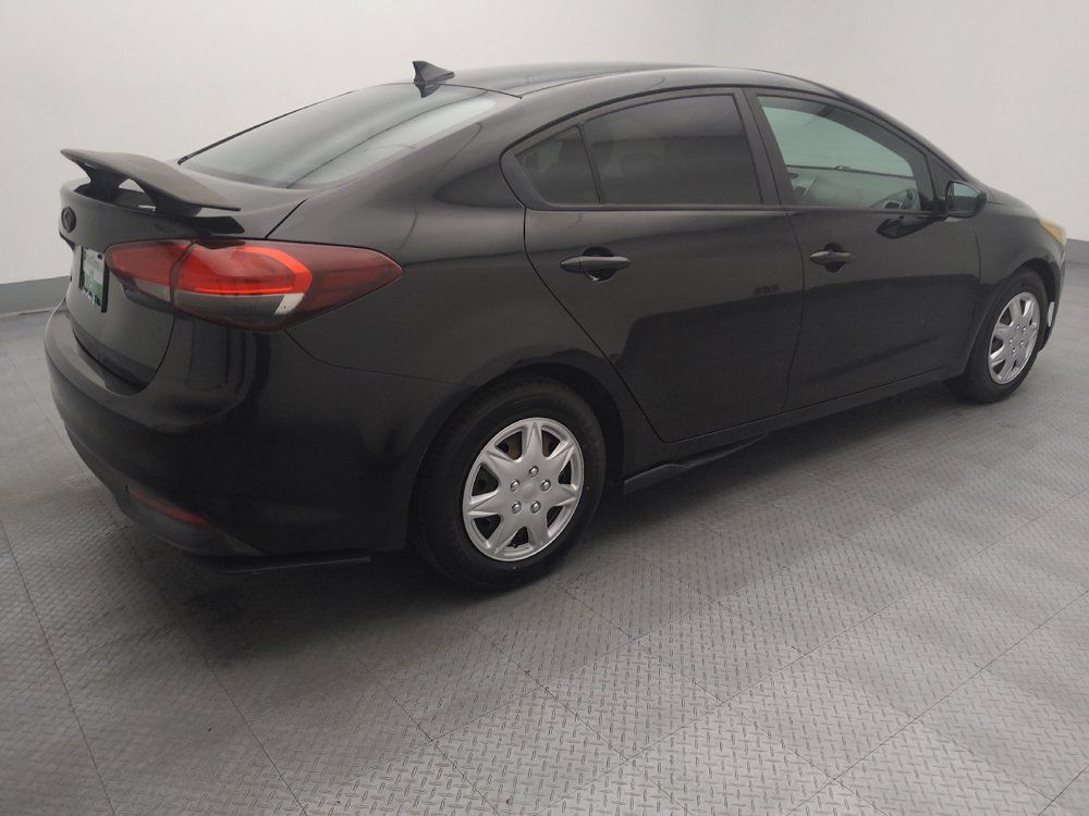 Used 2017 Kia Forte LX FWD image 10