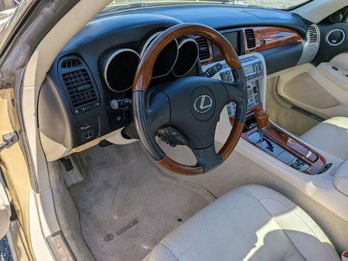 Used 2006 Lexus SC 430 Convertible w/ Preferred Accessory Pkg image 13