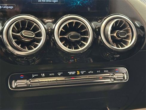 Certified 2022 Mercedes-Benz GLA 250 4MATIC image 19