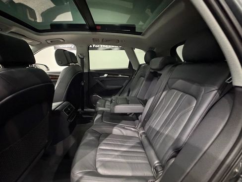 Used 2018 Audi Q5 2.0T Premium Plus w/ Premium Plus Package AWD/4WD image 25