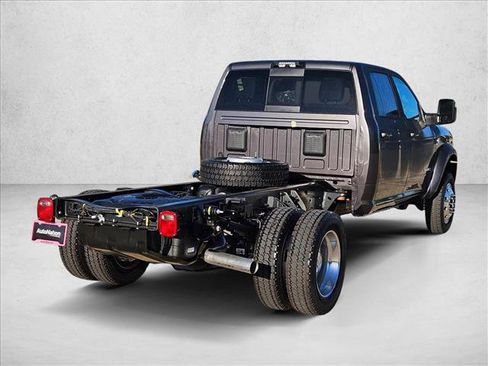 New 2026 RAM 4500 4x4 Crew Cab DRW image 5