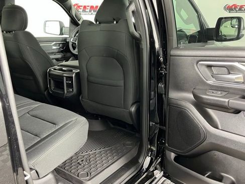 New 2026 RAM 1500 4x4 Crew Cab image 26
