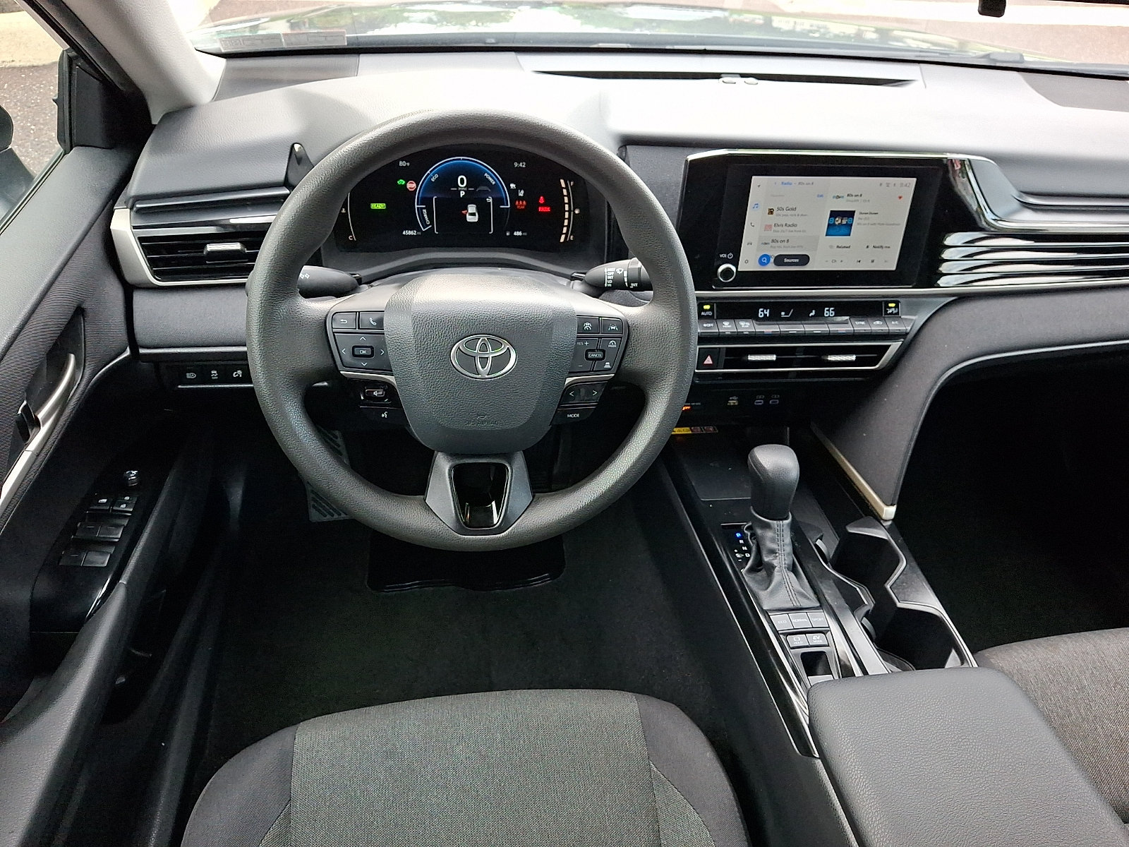 Used 2025 Toyota Camry LE FWD image 11