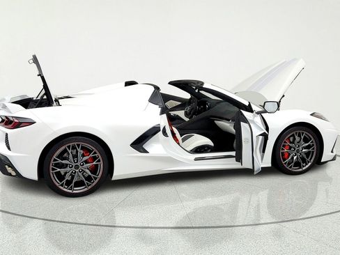 Certified 2023 Chevrolet Corvette Stingray Premium Conv w/ Z51 Performance Package RWD image 13