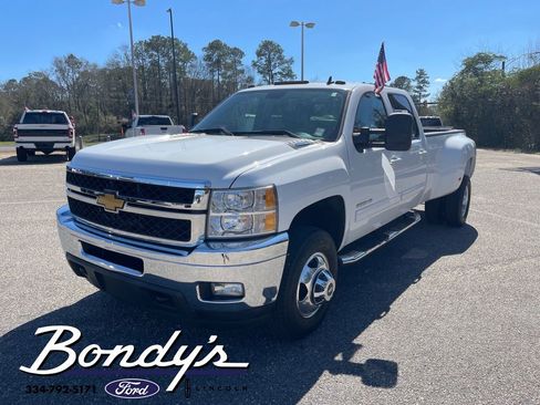 Used 2014 Chevrolet Silverado 3500 LTZ w/ LTZ Plus Package image 4