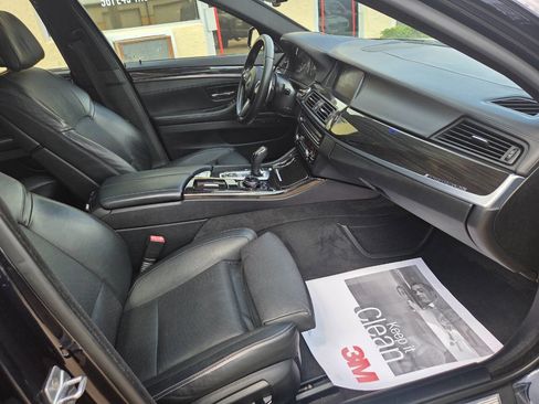Used 2015 BMW 550i Sedan image 23