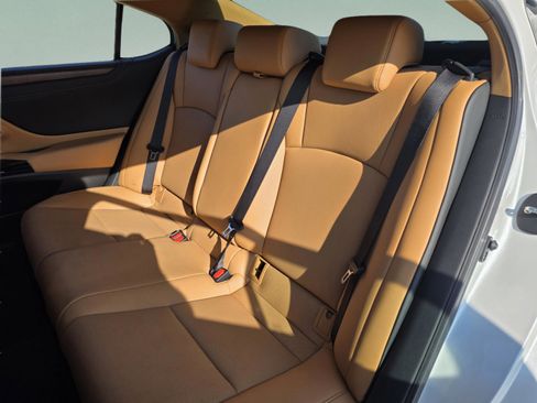 Certified 2025 Lexus ES 350 w/ Premium Package image 23