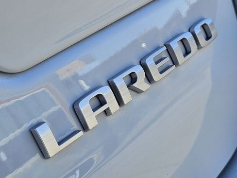 New 2025 Jeep Grand Cherokee Laredo X image 13