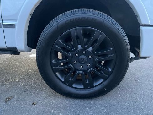 Used 2013 Ford F150 Platinum image 30