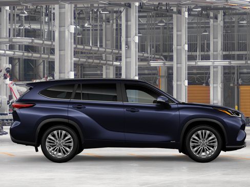 New 2026 Toyota Highlander Platinum AWD/4WD image 12