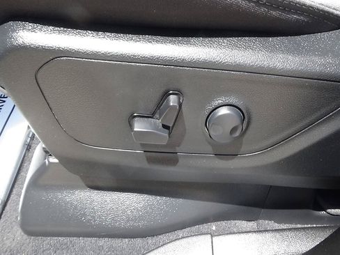 Certified 2025 RAM 1500 Big Horn AWD/4WD image 20