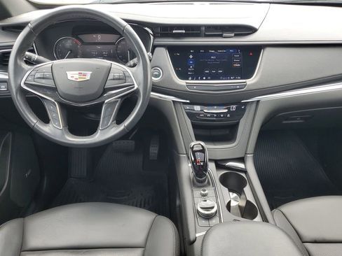 Certified 2022 Cadillac XT5 Premium Luxury AWD/4WD image 22