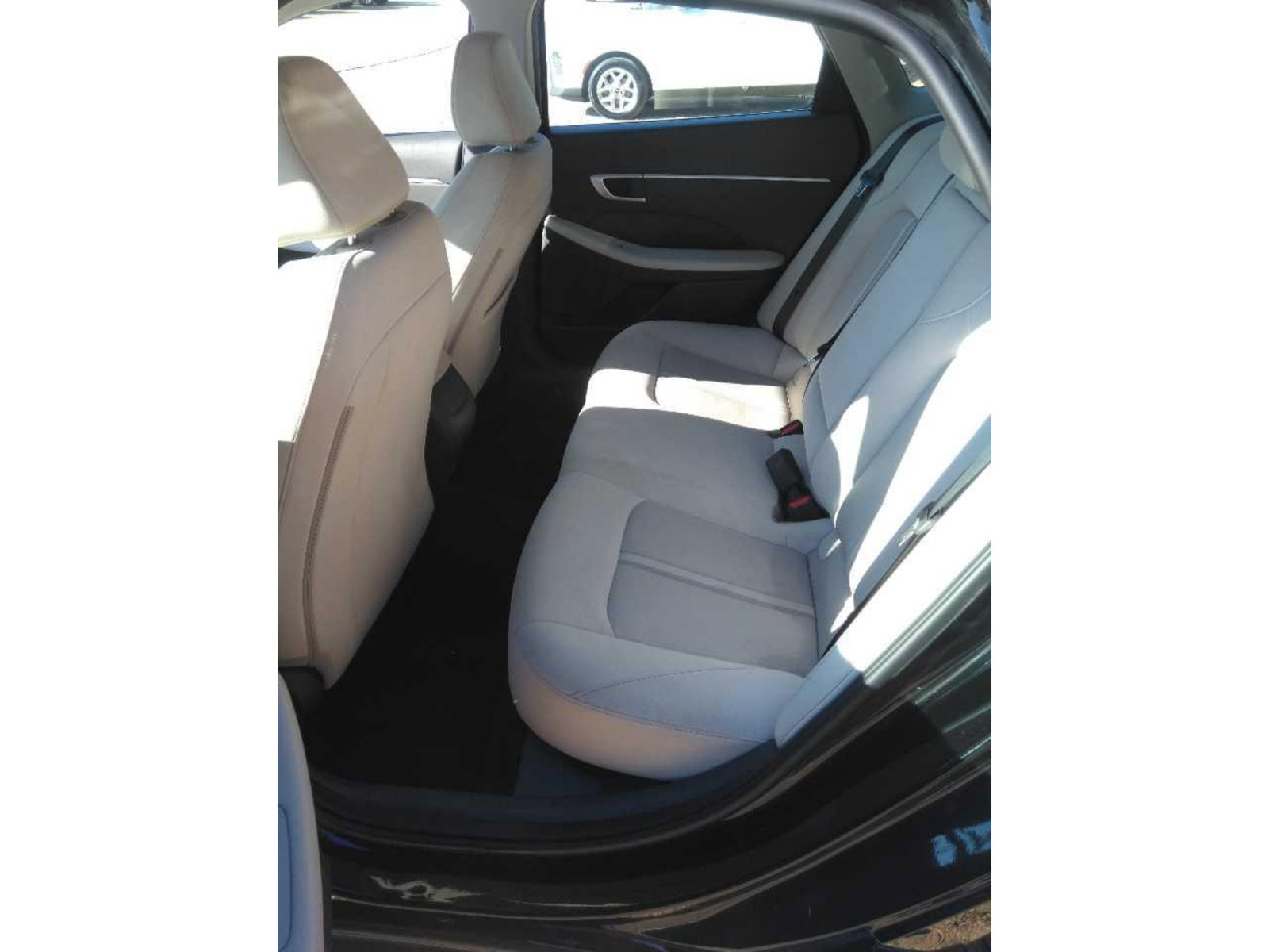 Used 2025 Hyundai Sonata SEL FWD image 12