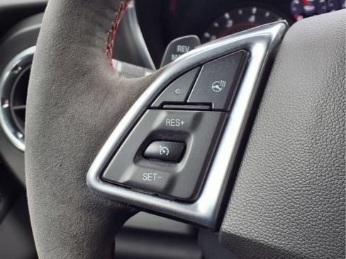 Used 2019 Chevrolet Camaro ZL1 RWD image 20