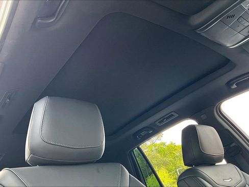 Used 2025 Cadillac XT6 Luxury FWD image 28