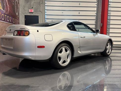 Used 1993 Toyota Supra Turbo RWD image 3