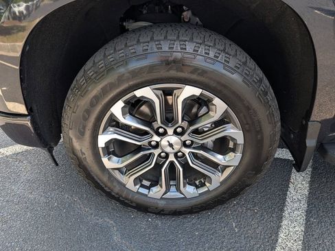 Used 2022 Chevrolet Silverado 1500 RST AWD/4WD image 27