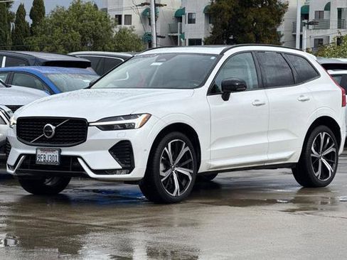 Certified 2023 Volvo XC60 B6 Ultimate w/ Protection Package Premier image 7