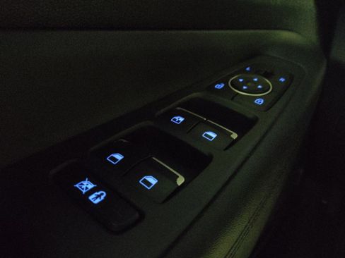 Used 2019 Hyundai Santa Fe SE FWD image 27